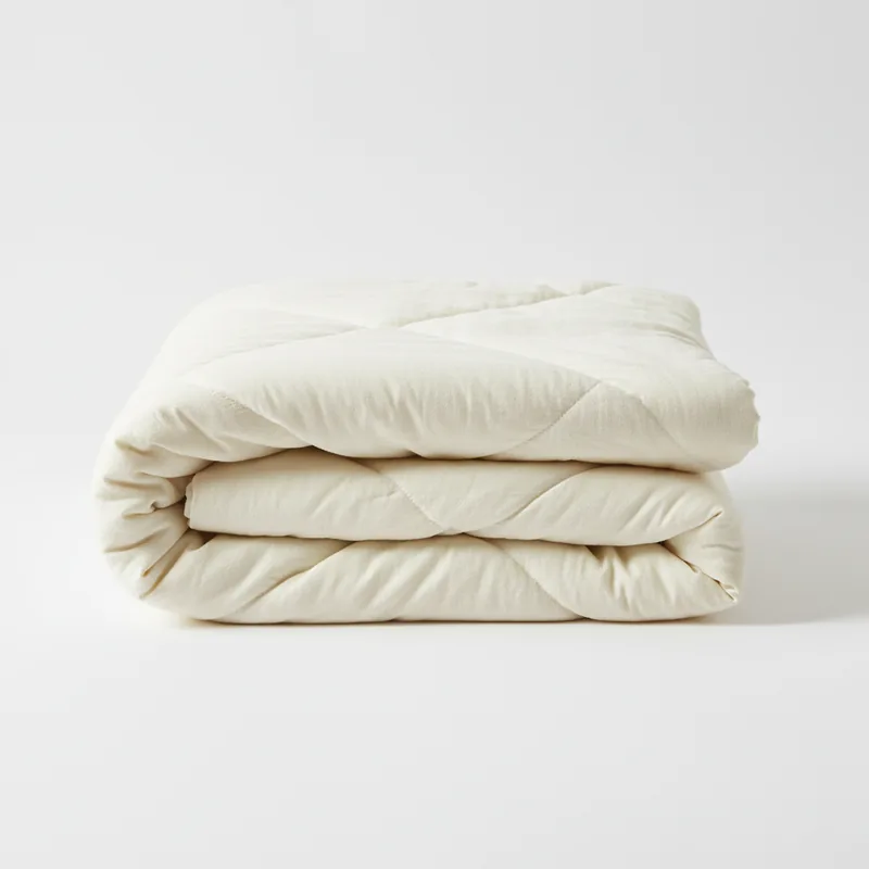 Cotton bed covers for household use supplied by FONS International